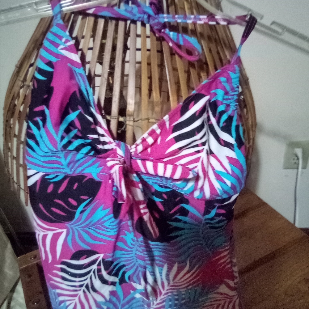 Beach halter top size M